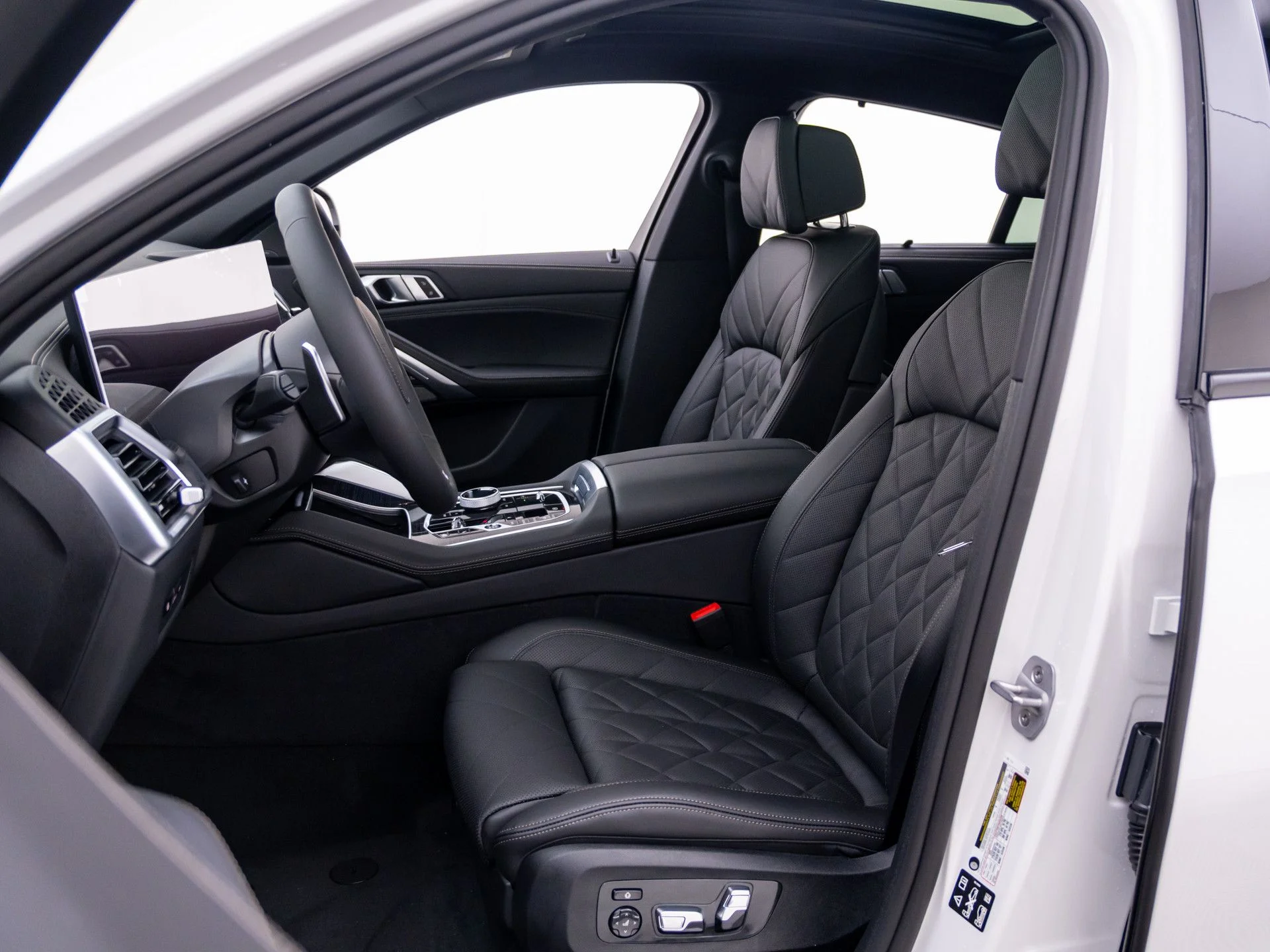 New 2027 White BMW xDrive40i image 16