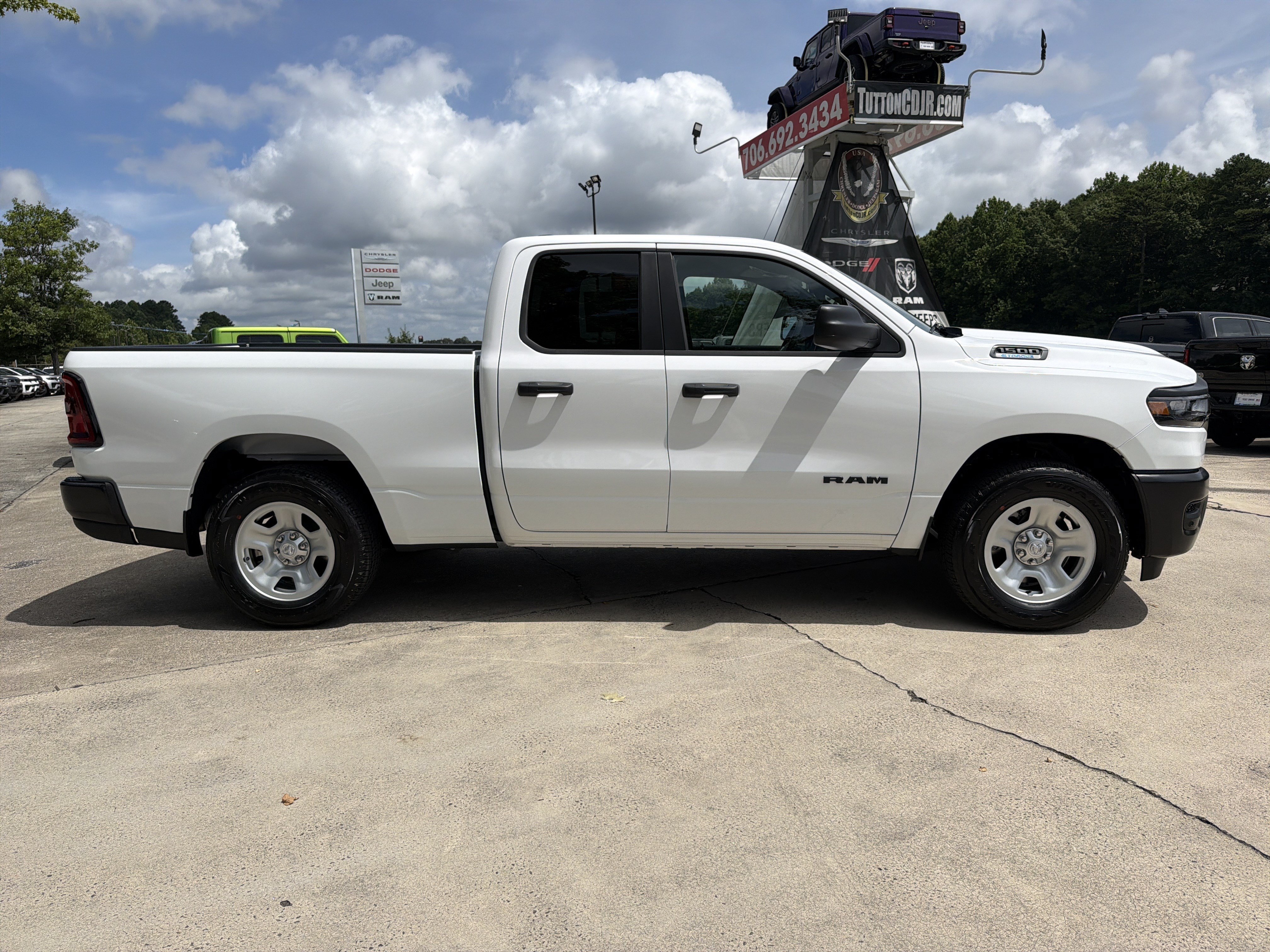 New 2026 Bright White Clearcoat RAM Tradesman image 8