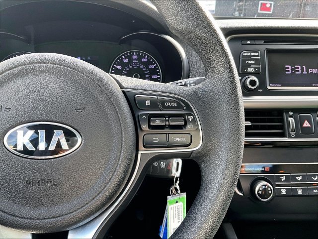Used 2016 Purple Kia LX image 24