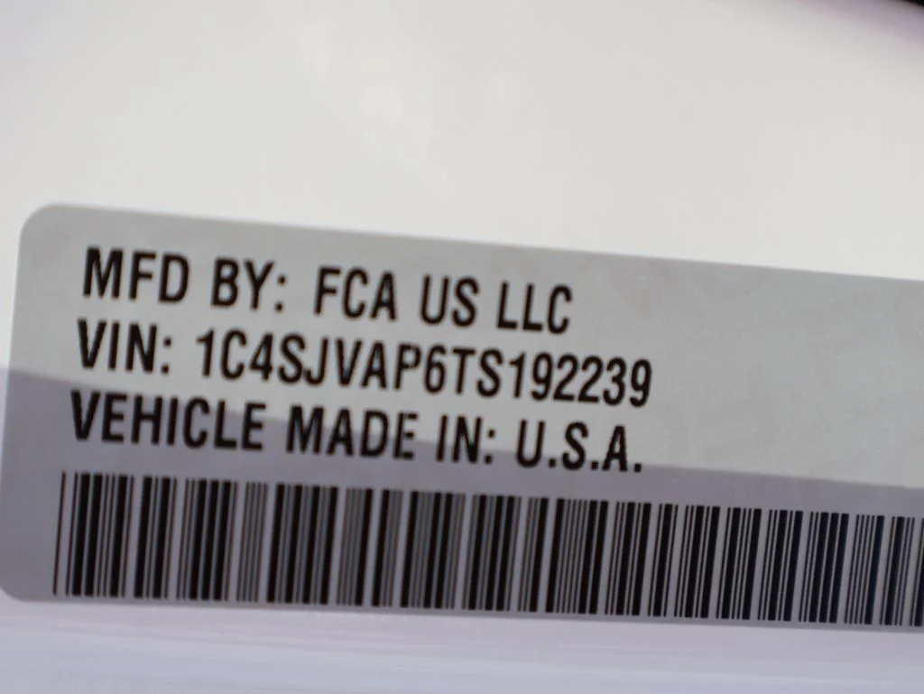 New 2026 Bright White Clear-Coat Exterior Paint Jeep 85th Anniversary Edition image 42