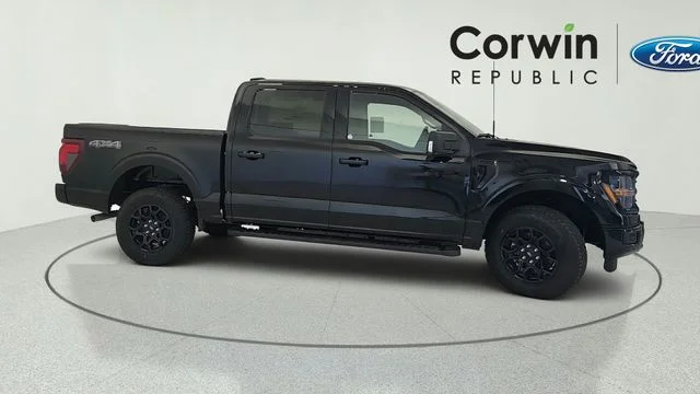 New 2026 Agate Black Metallic Ford XLT image 31