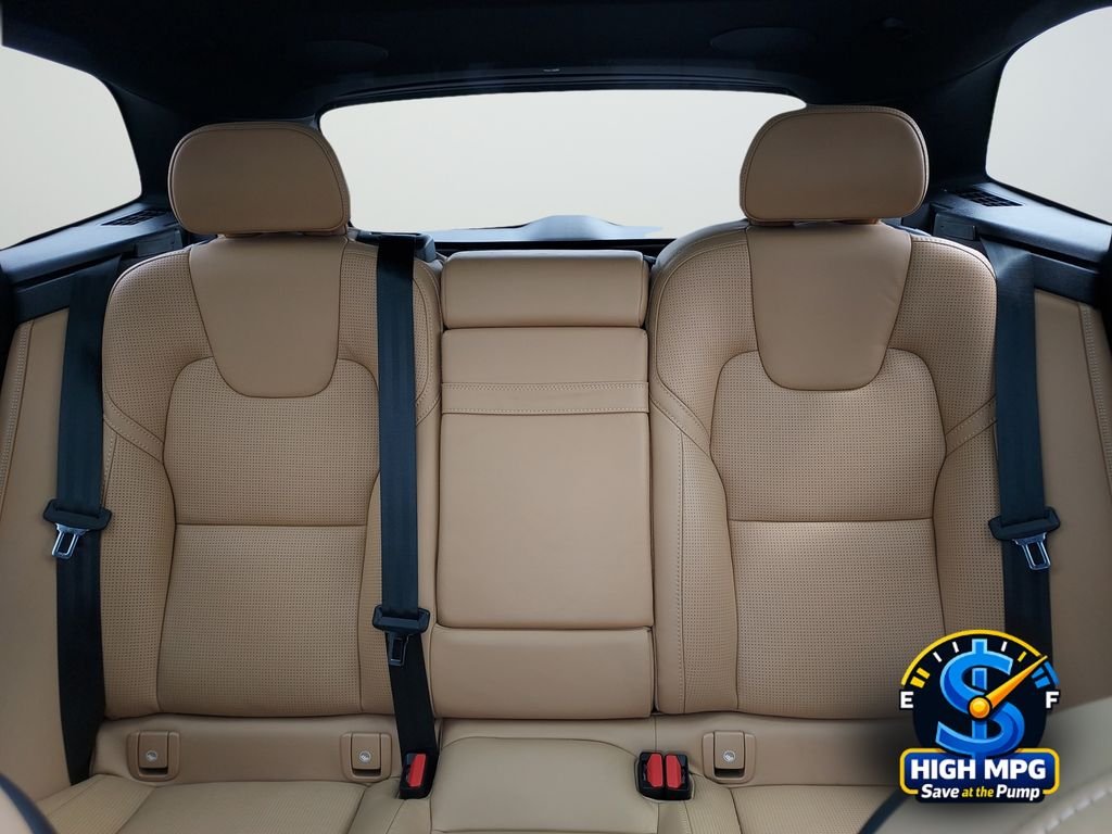 Used 2021 Blue Volvo T5 Inscription image 33