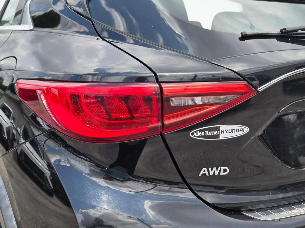 Used 2018 Black INFINITI Premium image 7