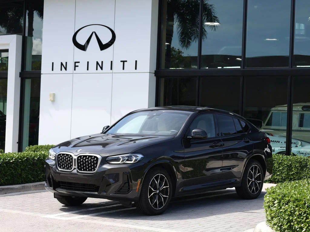 2025 BMW X4 xDrive30i's photo