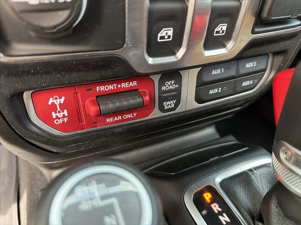 Used 2022 Gray Jeep Rubicon image 17
