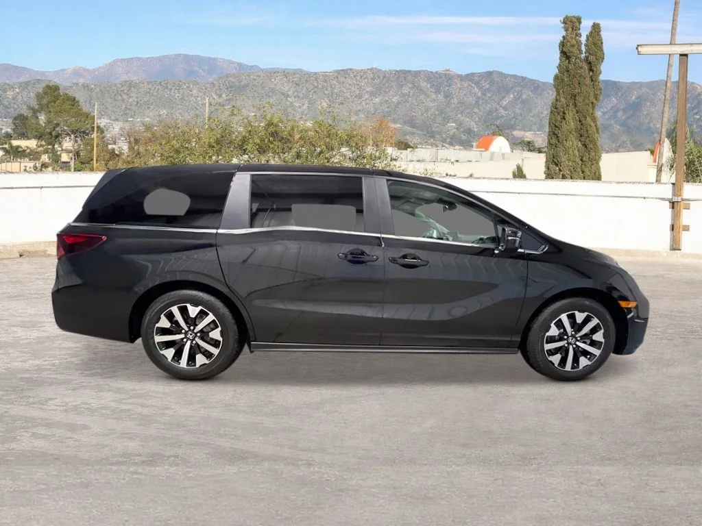 2026 Honda Odyssey EX-L - Photo 7