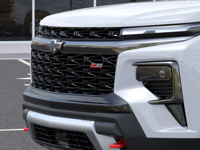 New 2027 Polar White Tricoat Chevrolet Z71 image 13