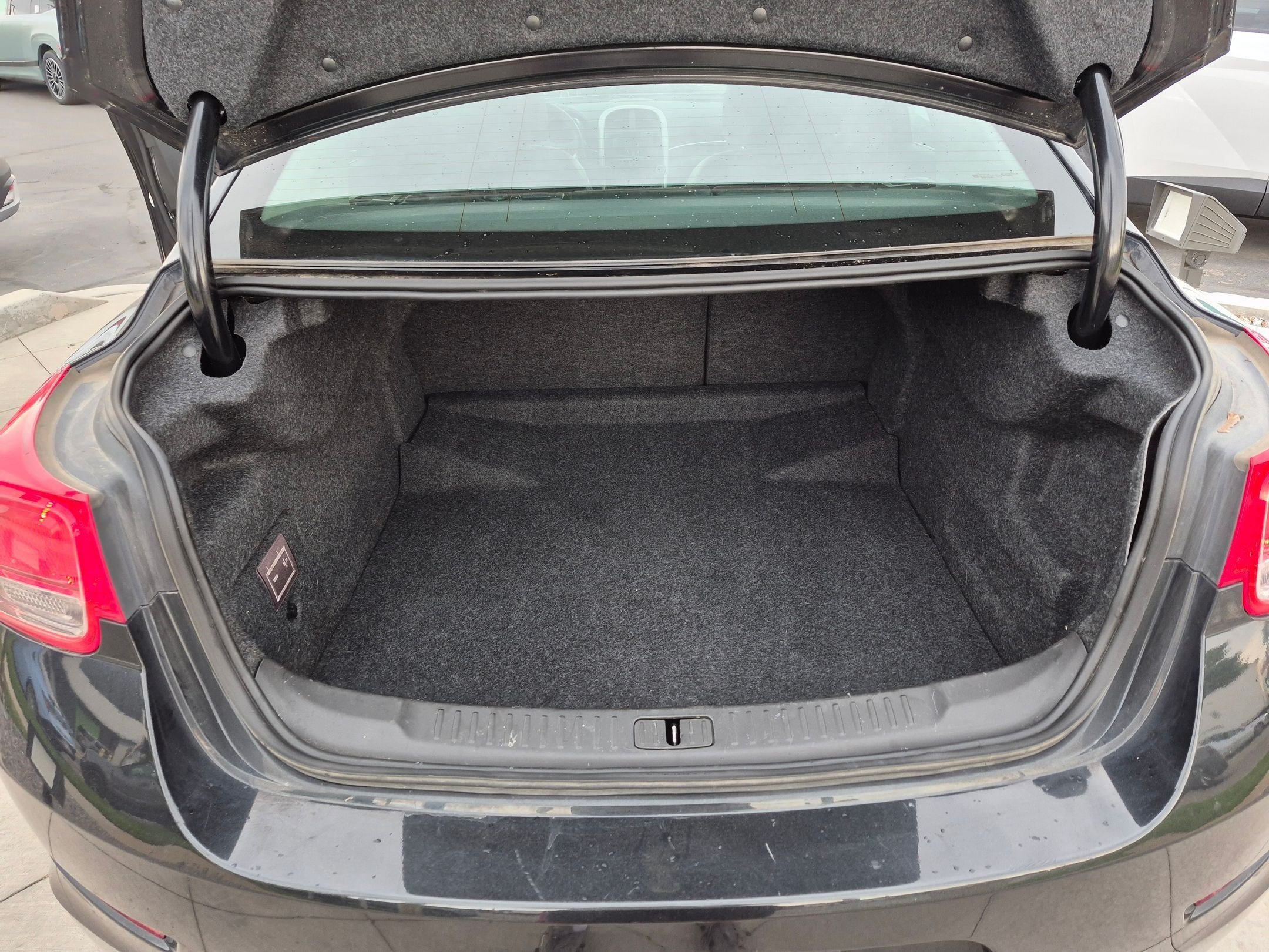 Used 2015 Black Granite Metallic Chevrolet LT image 25