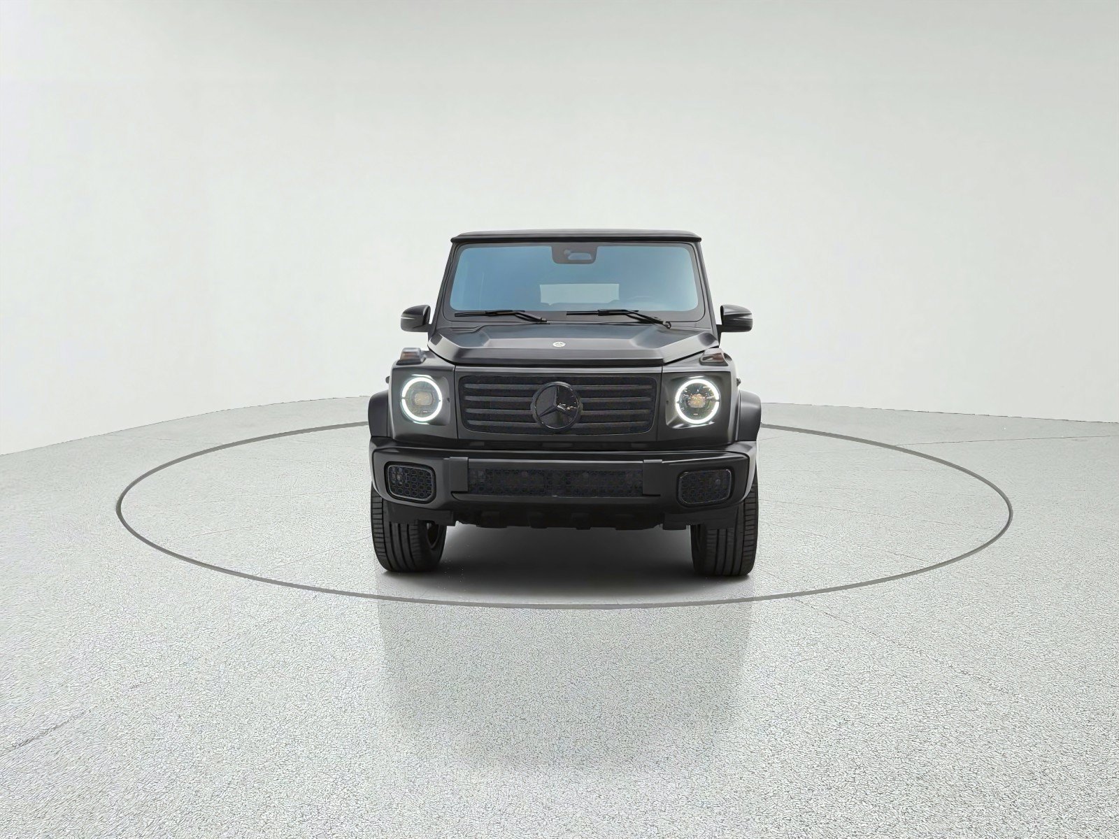 New 2027 MANUFAKTUR Night Black Magno Mercedes-Benz G 580e SUV image 23