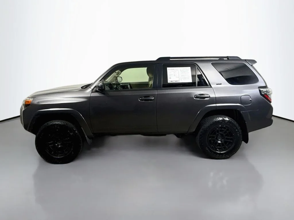 Used 2021 Magnetic Gray Metallic Toyota SR5 image 4