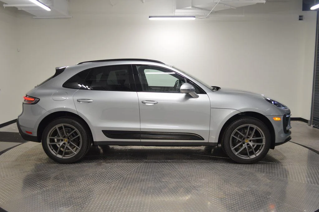 Used 2025 Silver Porsche  image 8