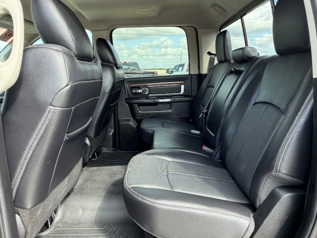 Used 2018 RV Match Walnut Brown Metallic Clearcoat Ram Laramie image 15