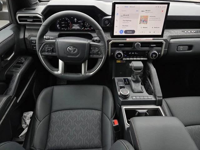 2026 Toyota Tacoma Limited - Photo 8