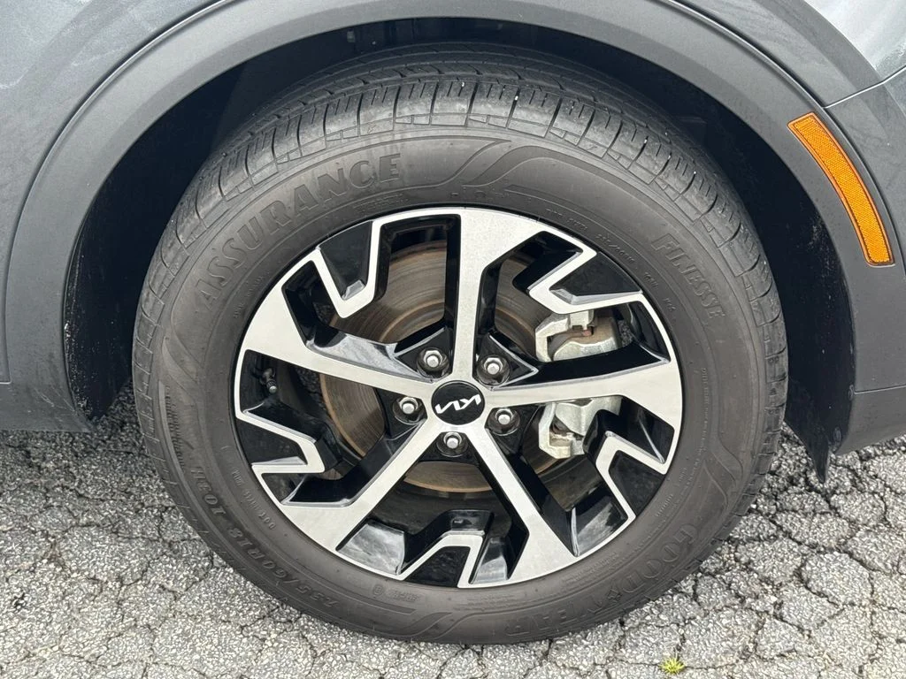 Used 2024 Gray Kia EX image 12