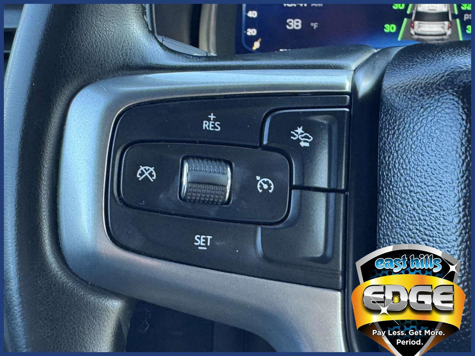 2024 Chevrolet Suburban LT - Photo 18