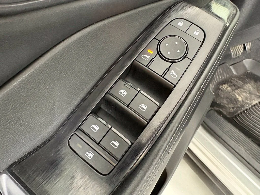 Used 2024 Silver Nissan SV image 20