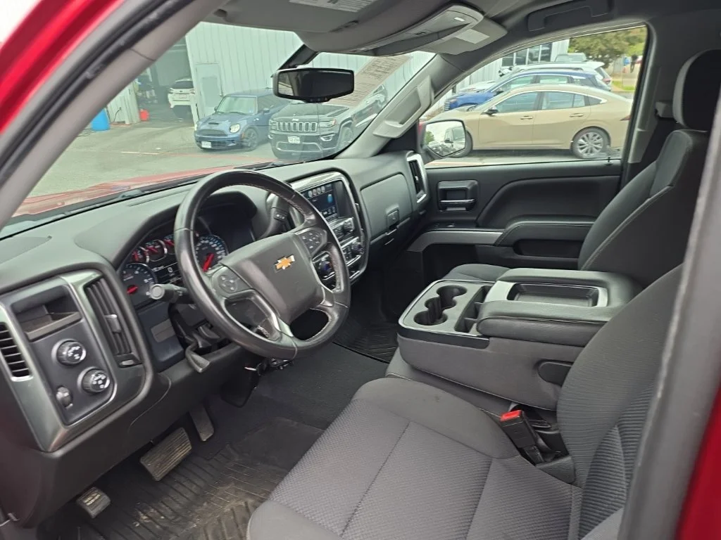 Used 2018 Red Chevrolet LT image 6