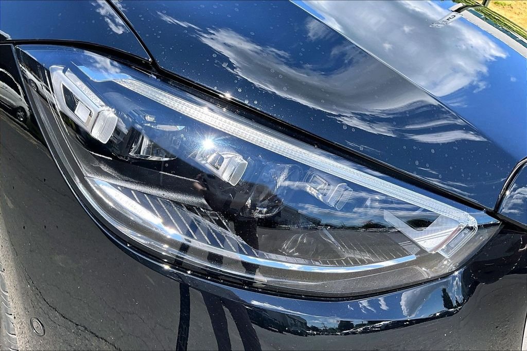 Certified Used 2023 Black Mercedes-Benz S 580 image 31