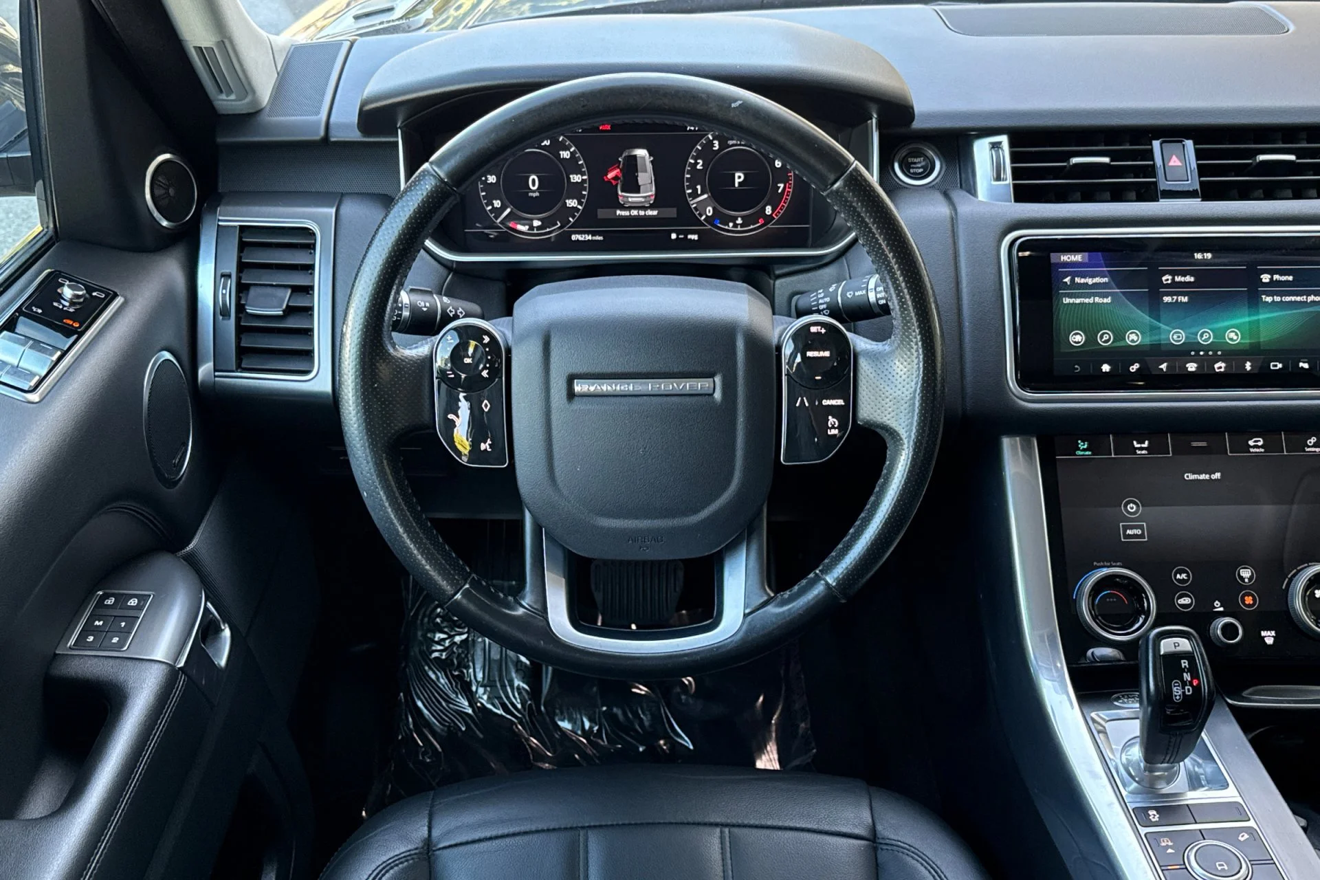 Used 2021 Gray Land Rover SE image 15