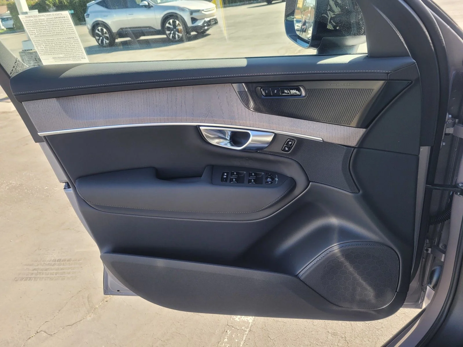 New 2026 Blue Volvo T8 Ultra image 15