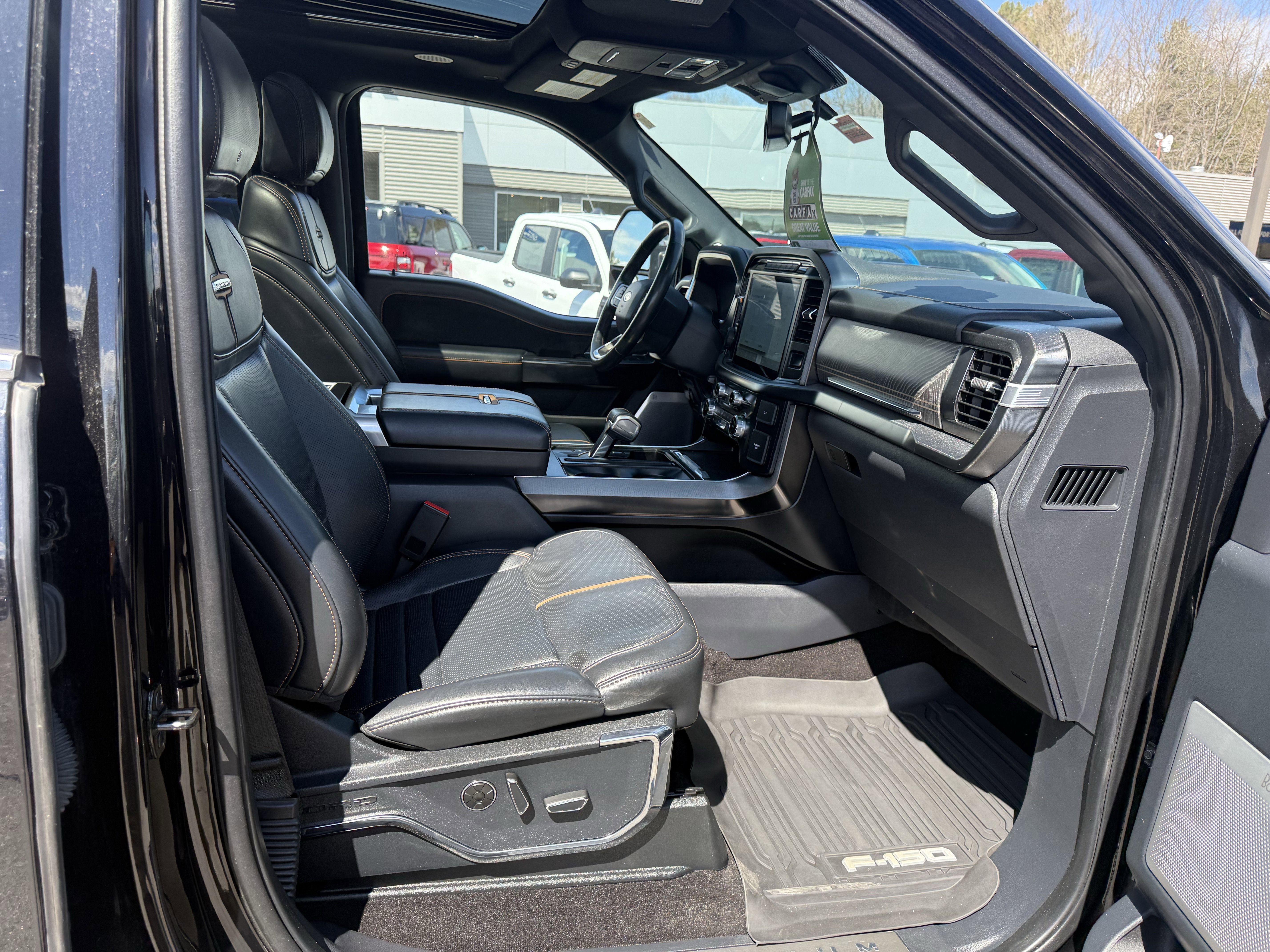 Used 2022 Agate Black Metal Ford Platinum image 3