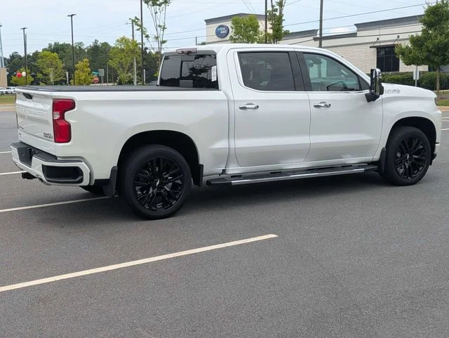 Used 2021 Beige Chevrolet High Country image 5