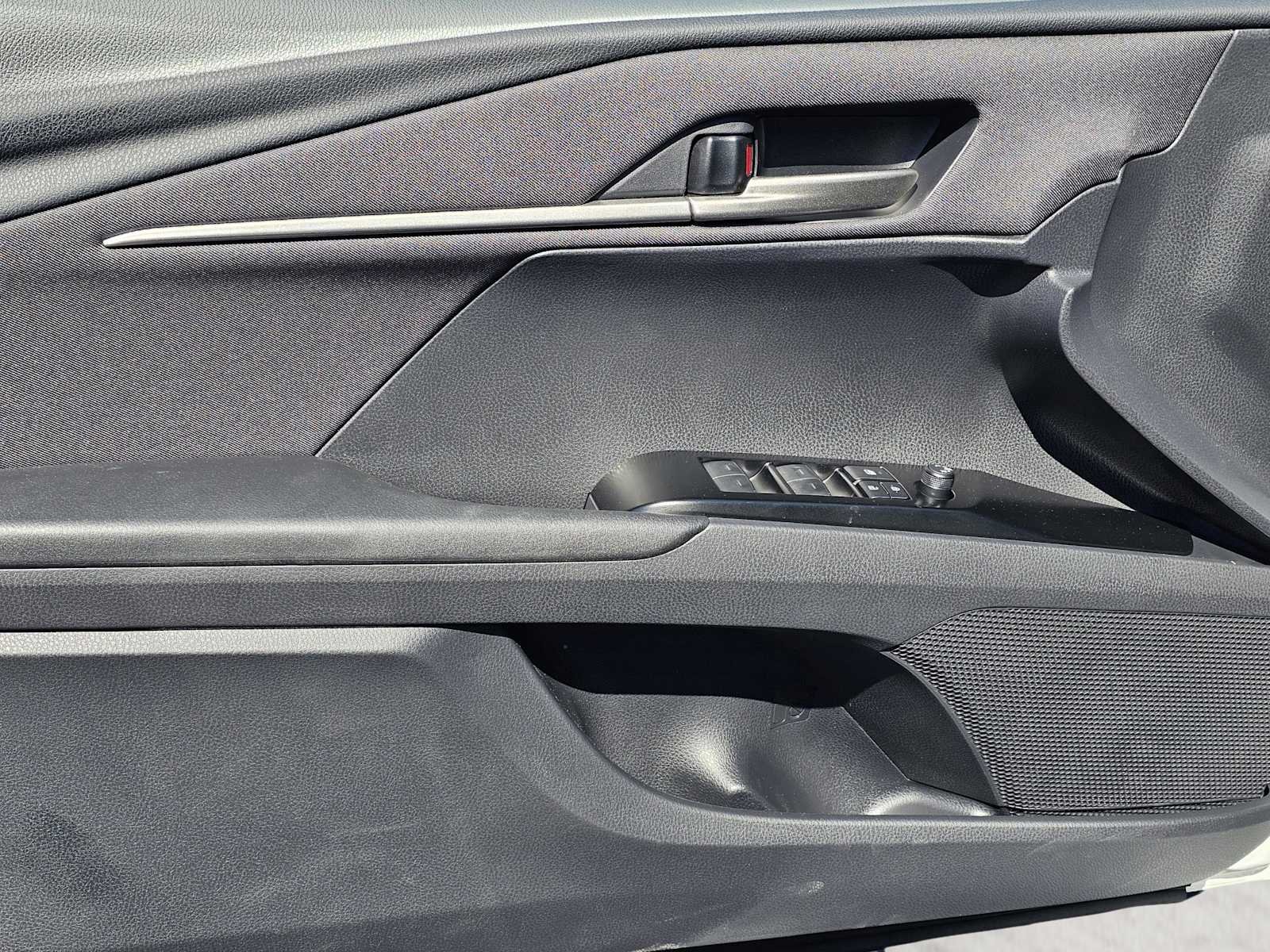 New 2026 Ice Cap Toyota LE image 11