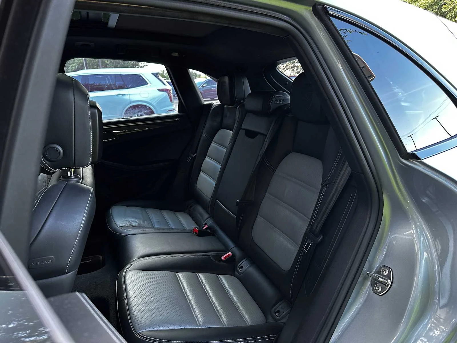 Used 2020  Porsche Turbo image 22