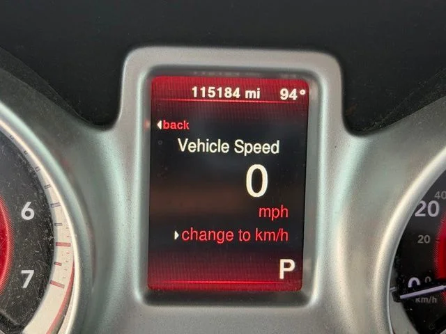 Used 2018 Red Dodge SXT image 2