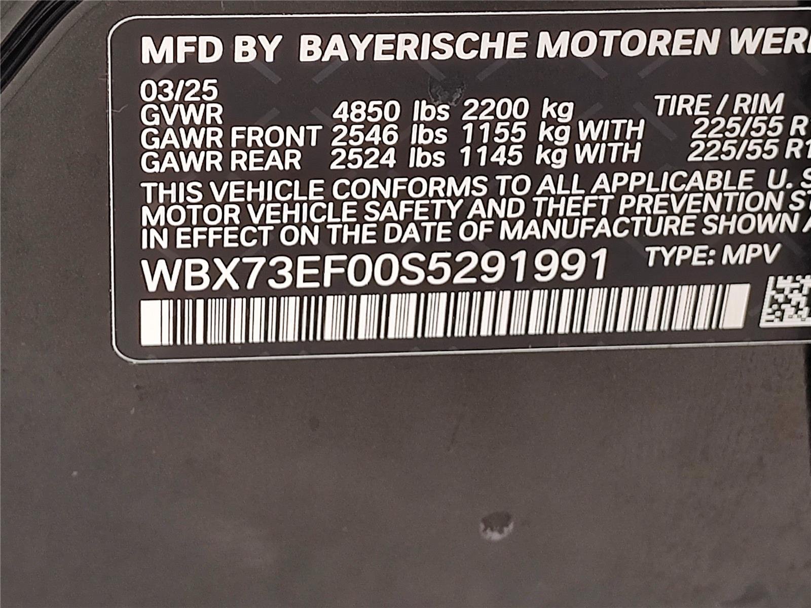Certified Used 2025 Black Sapphire Metallic BMW xDrive28i image 15