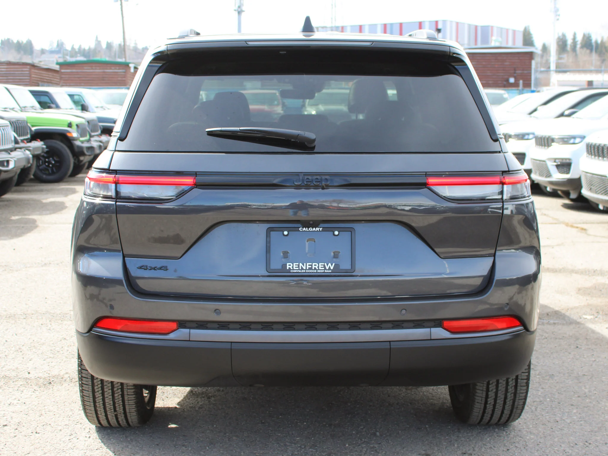 New 2026 Grey Jeep Altitude*, 2.0L Turbo image 4