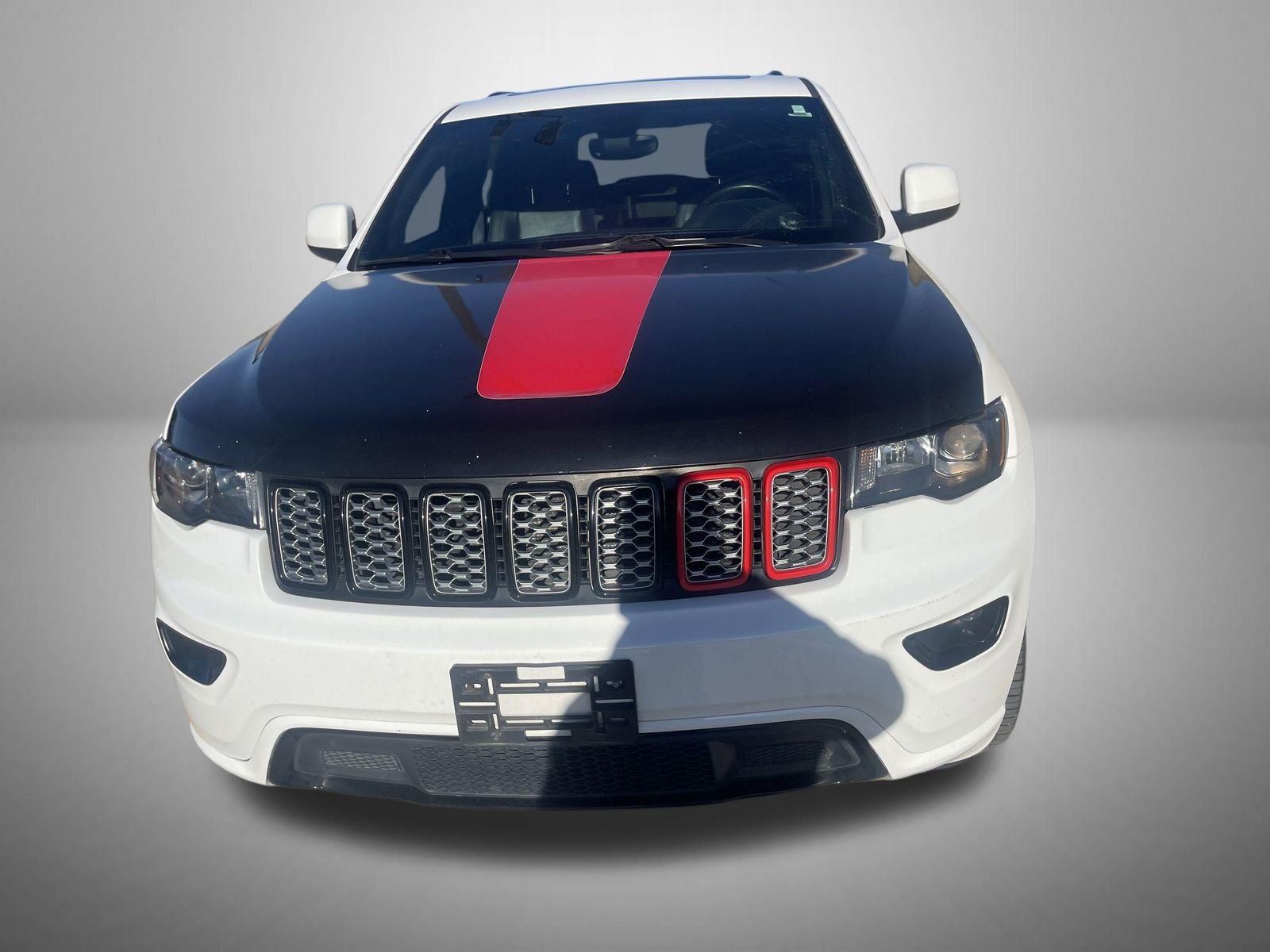 Used 2018 Jeep Grand Cherokee Altitude with VIN 1C4RJFAG2JC235888 for sale in Blair, NE