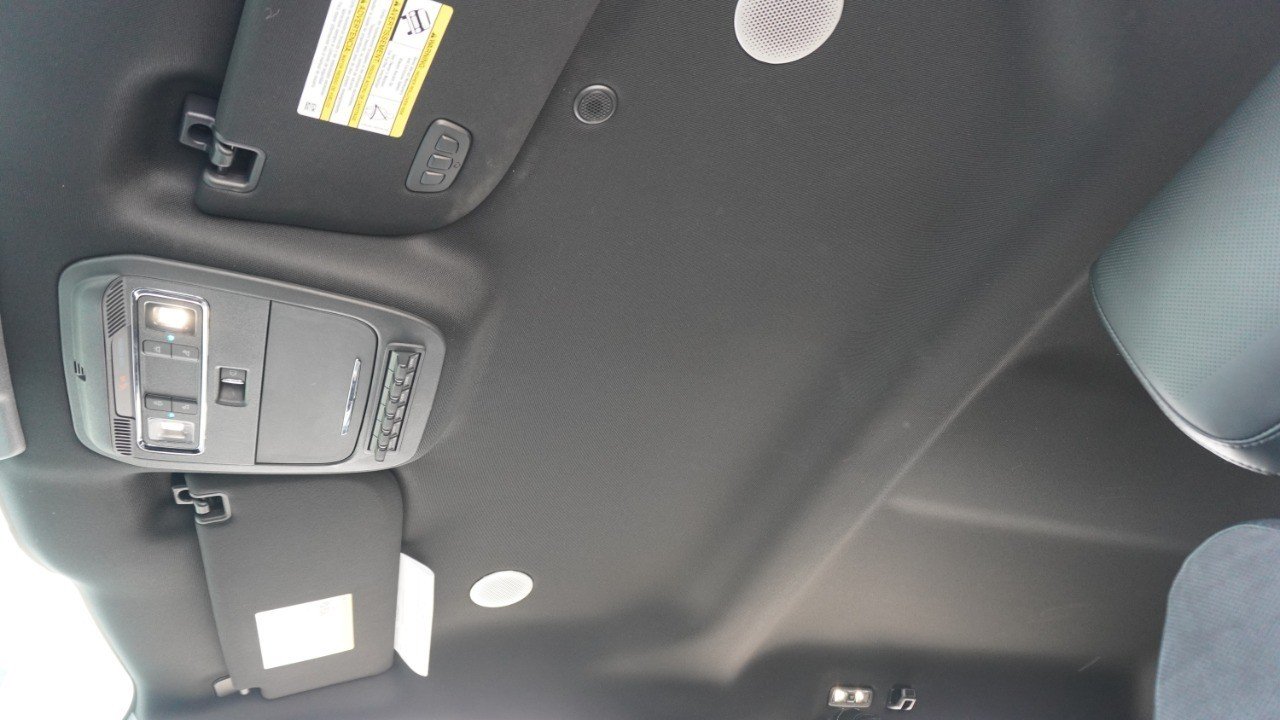 Used 2023 White Ford Raptor image 26