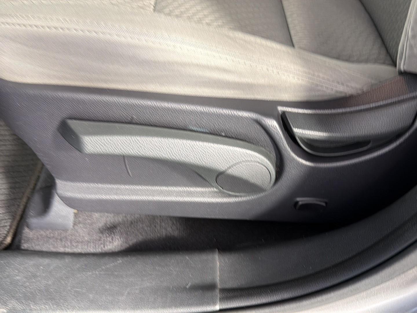 Used 2018 Mineral Gray Hyundai 2.4L image 24