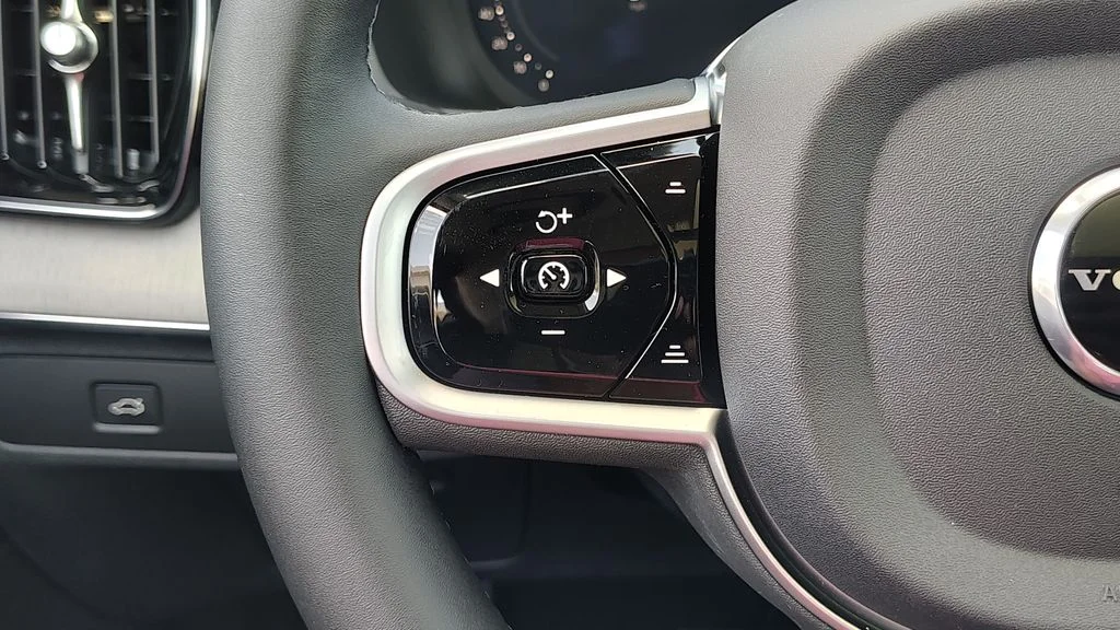 2026 Volvo XC90 Ultra - Photo 13