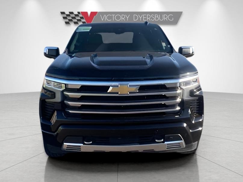 Used 2023 Black Chevrolet High Country image 3
