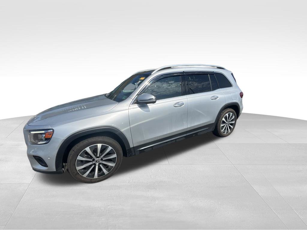 Used 2020 Silver Mercedes-Benz GLB 250 image 2