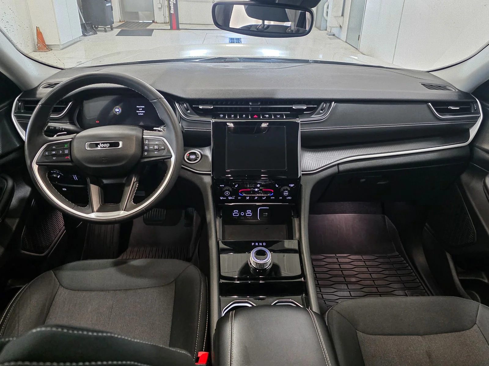 Used 2023 Silver Jeep Laredo image 24