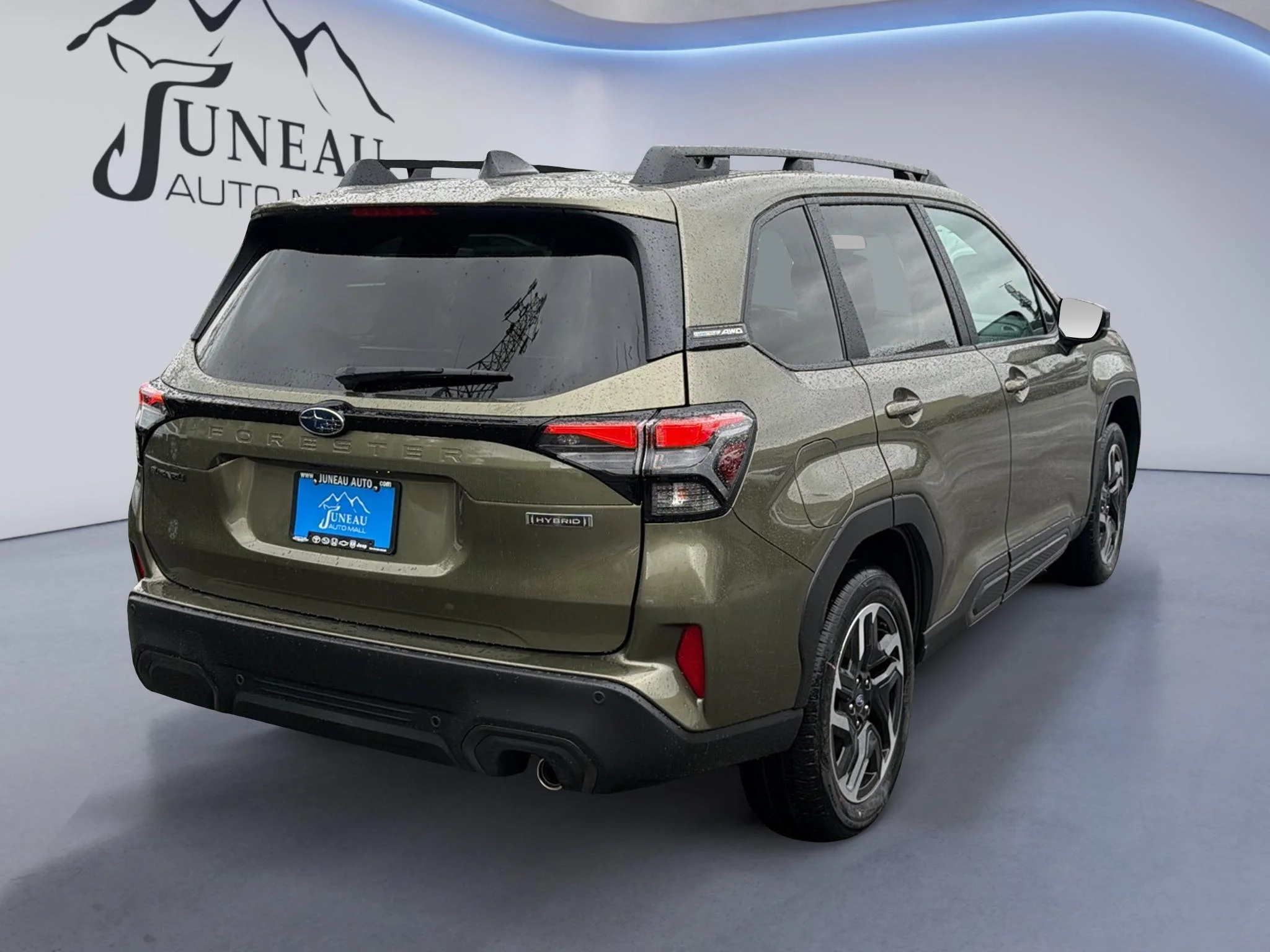 New 2026 AUTUMN GREEN METALLIC Subaru Limited Hybrid image 3