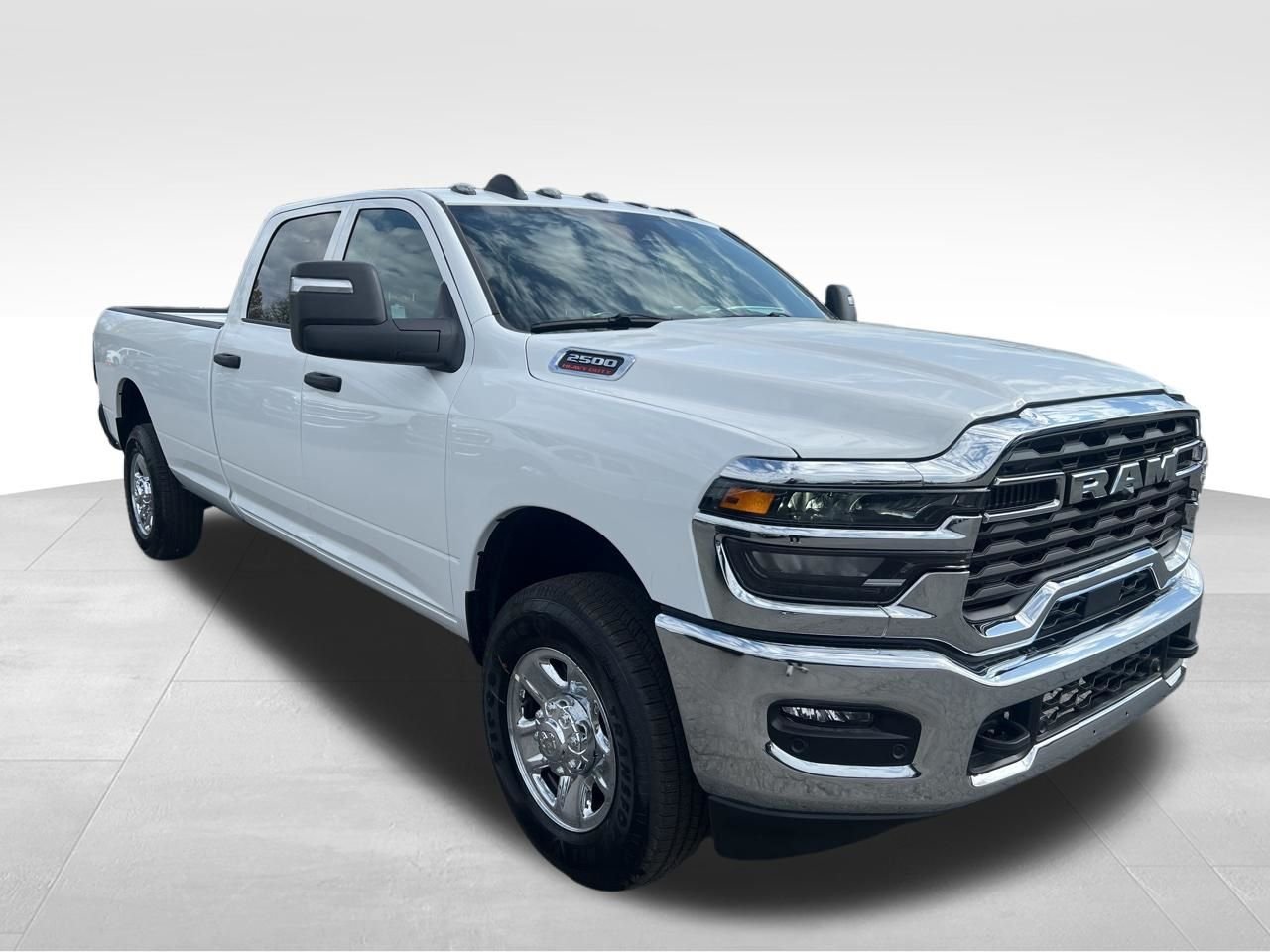 New 2026 Bright White Clear-Coat Exterior Paint RAM Tradesman image 8