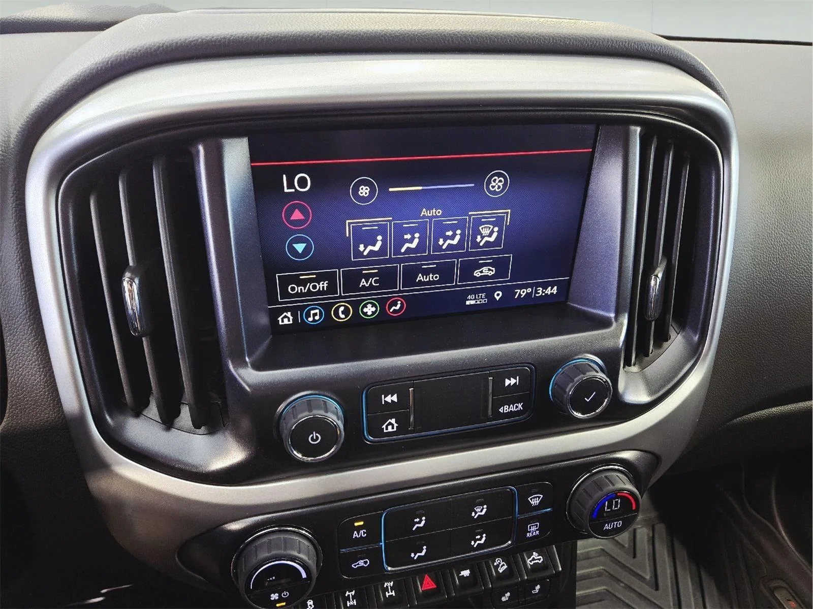 Used 2022 Sand Dune Metallic Chevrolet 4WD ZR2 image 13