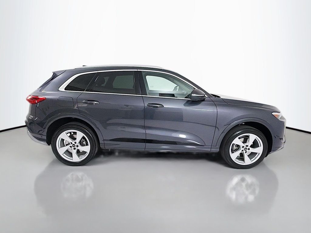 Used 2025 Tambora Gray Metallic Audi Premium Plus 2.0 TFSI quattro image 8