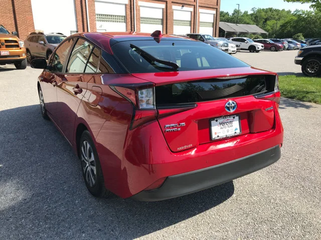 Certified Used 2022 Supersonic Red Toyota LE image 5