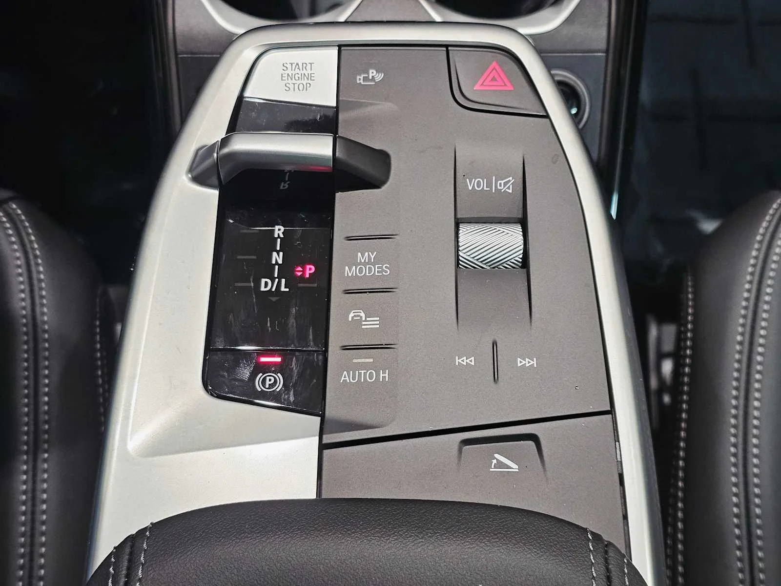 New 2026 Alpine White BMW xDrive28i image 18