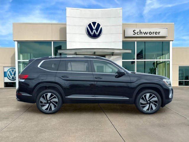 New 2026 Deep Black Pearl Volkswagen SEL 4Motion image 5