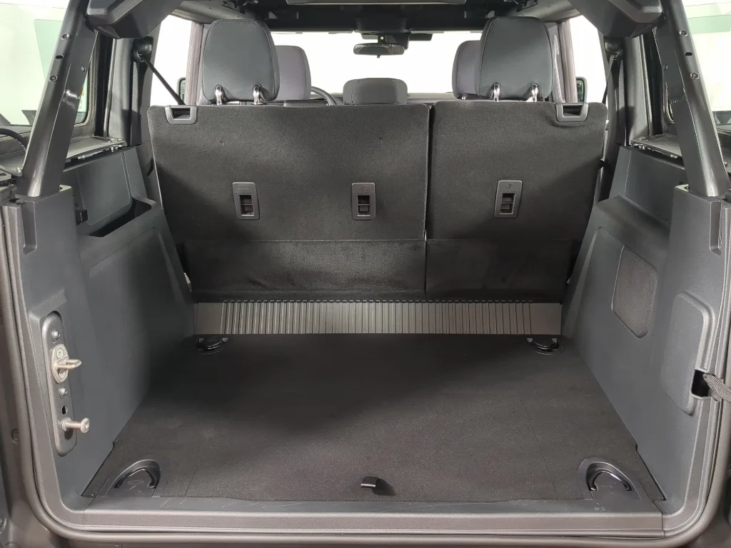 2025 Ford Bronco 4-Door Base - Photo 14