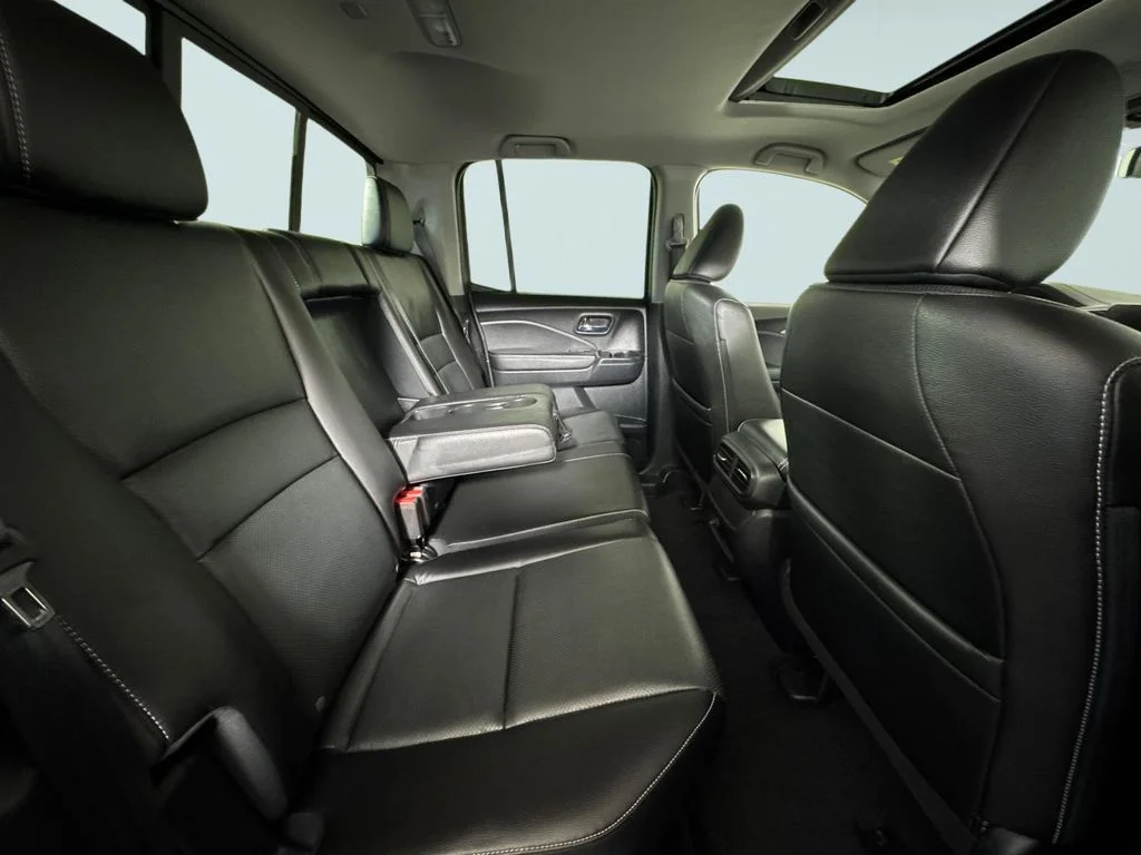 Certified Used 2024 Gray Honda RTL image 14