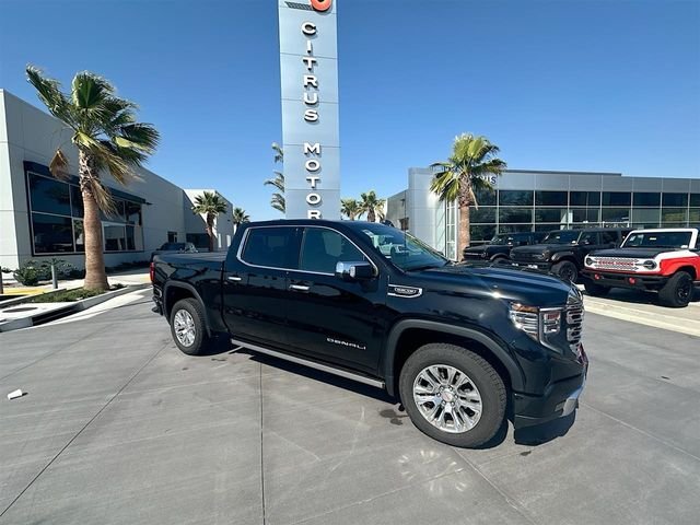 2026 GMC Sierra 4WD Crew Cab Standard Box Denali's photo