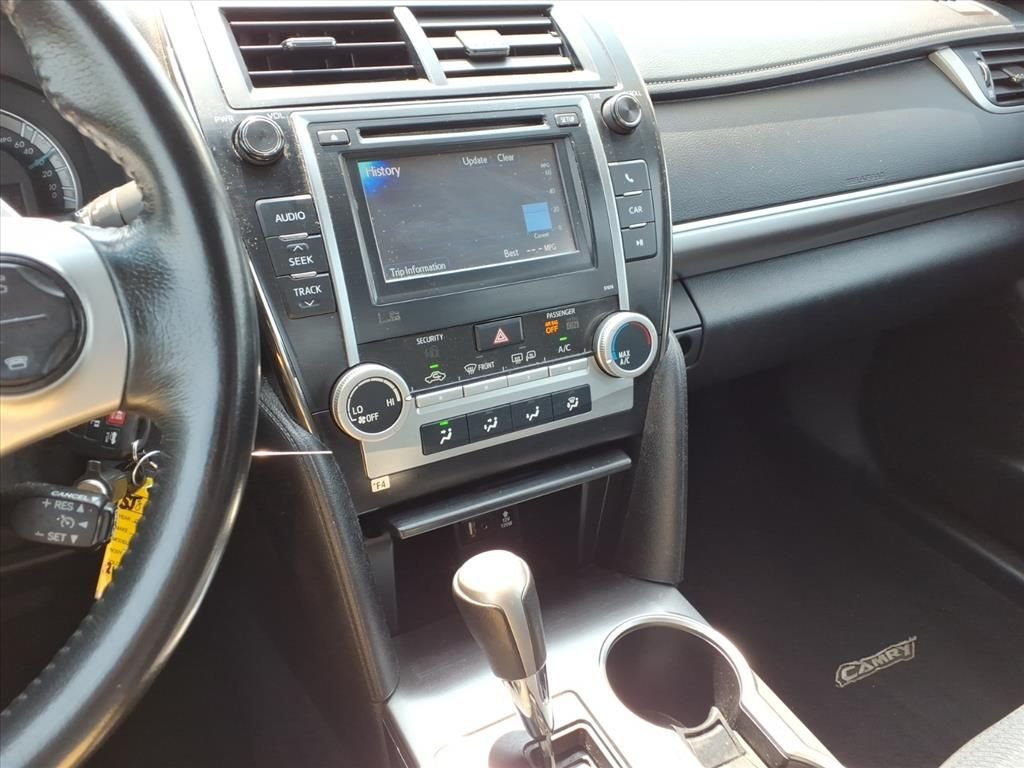 Used 2013 Black Toyota SE image 26