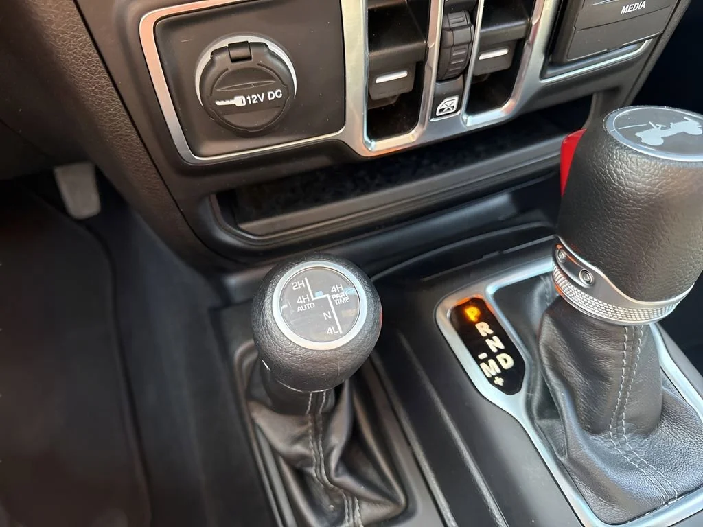 Used 2025 Red Jeep Sahara image 22